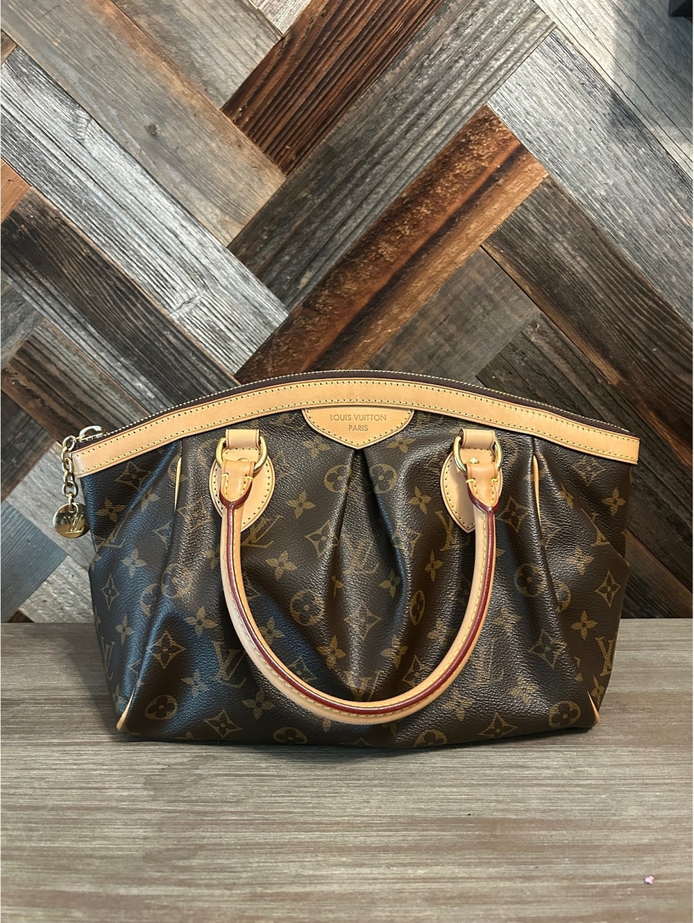 Louis Vuitton Tivoli PM Handbag